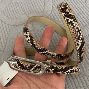Steve Madden female belt